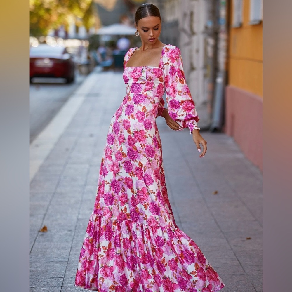 Melia Dress. BY ALAMOUR THE LABEL. Only wore for 2 hours for engagement photos